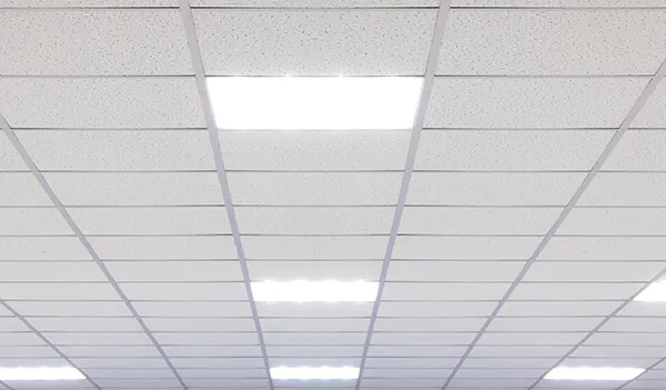 LED panelen in een systeemplafond LED panelen in een systeemplafond